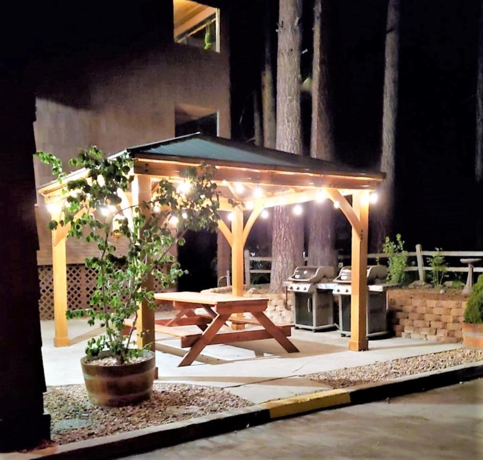 Getaways At Snow Lake Lodge บิ๊กแบร์เลค ภายนอก รูปภาพ