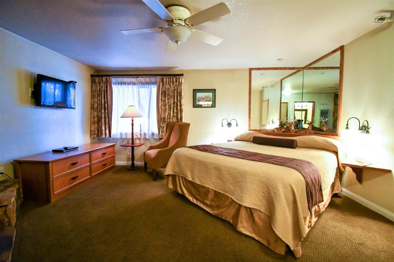 Getaways At Snow Lake Lodge บิ๊กแบร์เลค ภายนอก รูปภาพ